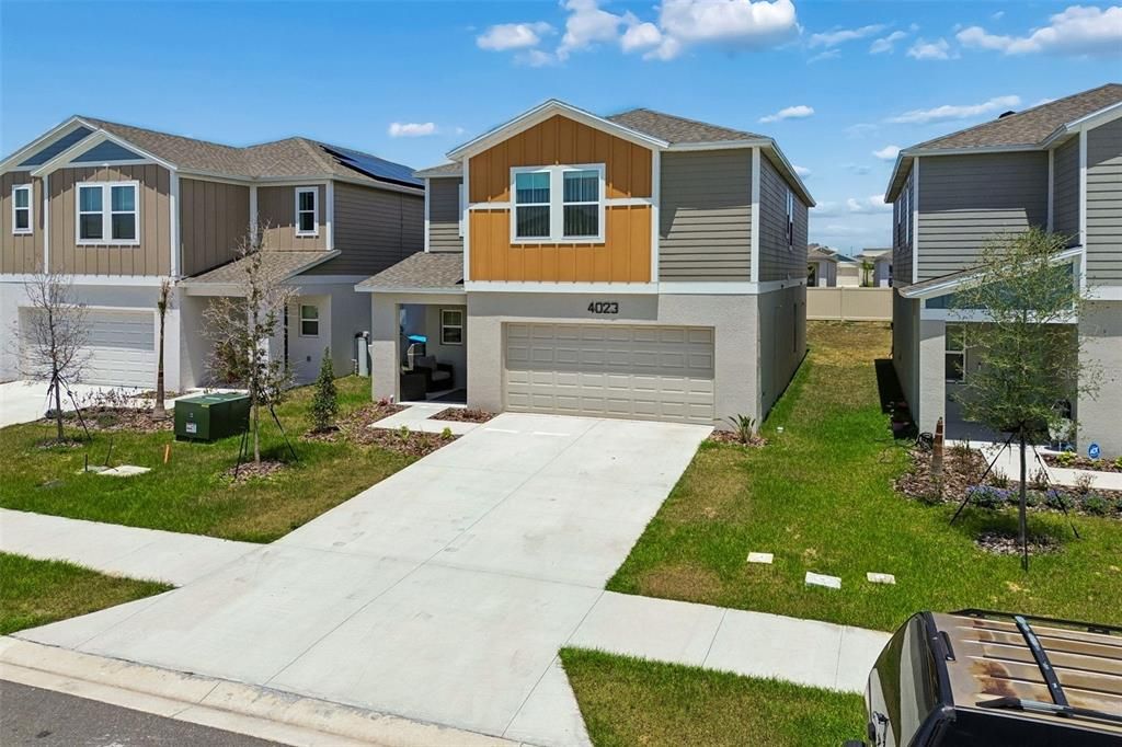 For Sale: $384,999 (5 beds, 3 baths, 2470 Square Feet)