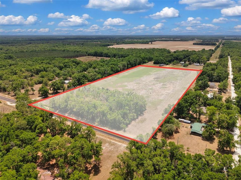 На продажу: $250,000 (18.00 acres)