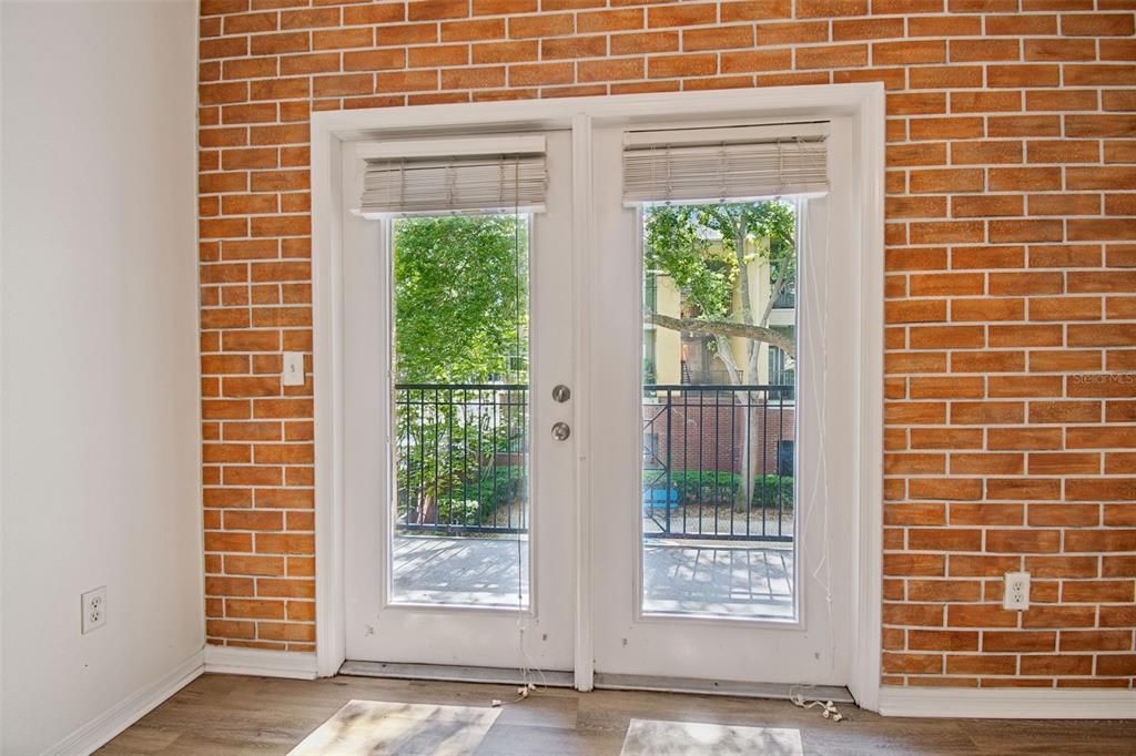Activo con contrato: $139,900 (1 camas, 1 baños, 620 Pies cuadrados)