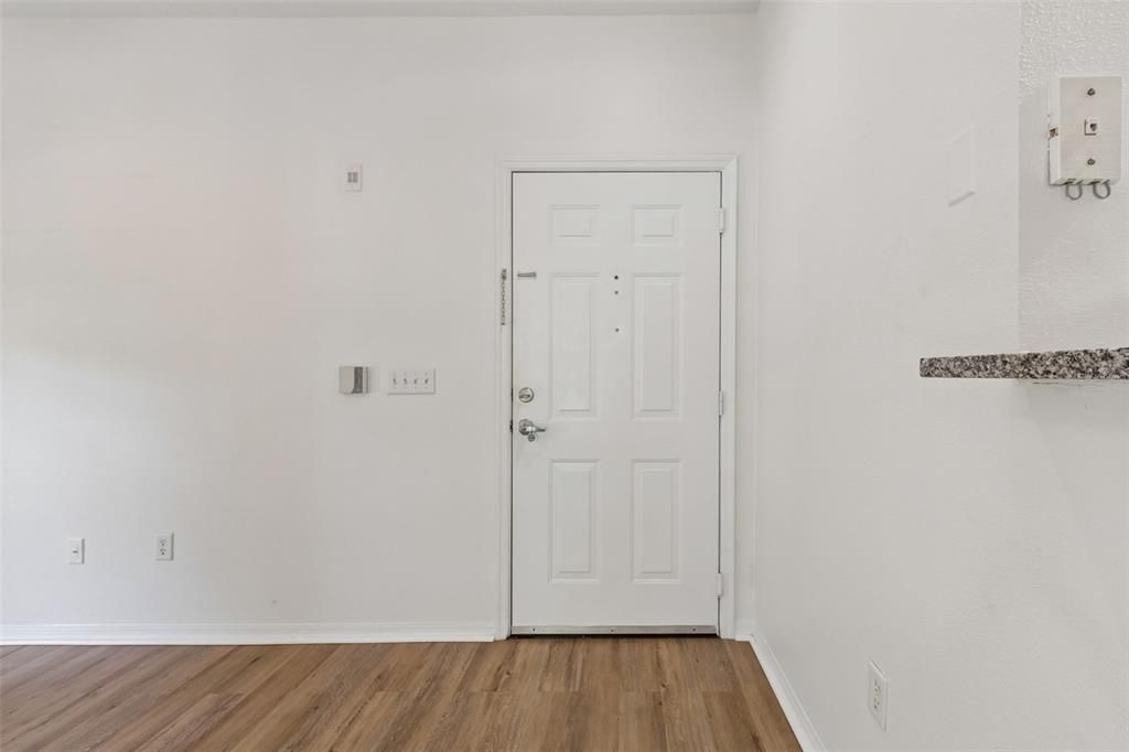 Activo con contrato: $139,900 (1 camas, 1 baños, 620 Pies cuadrados)