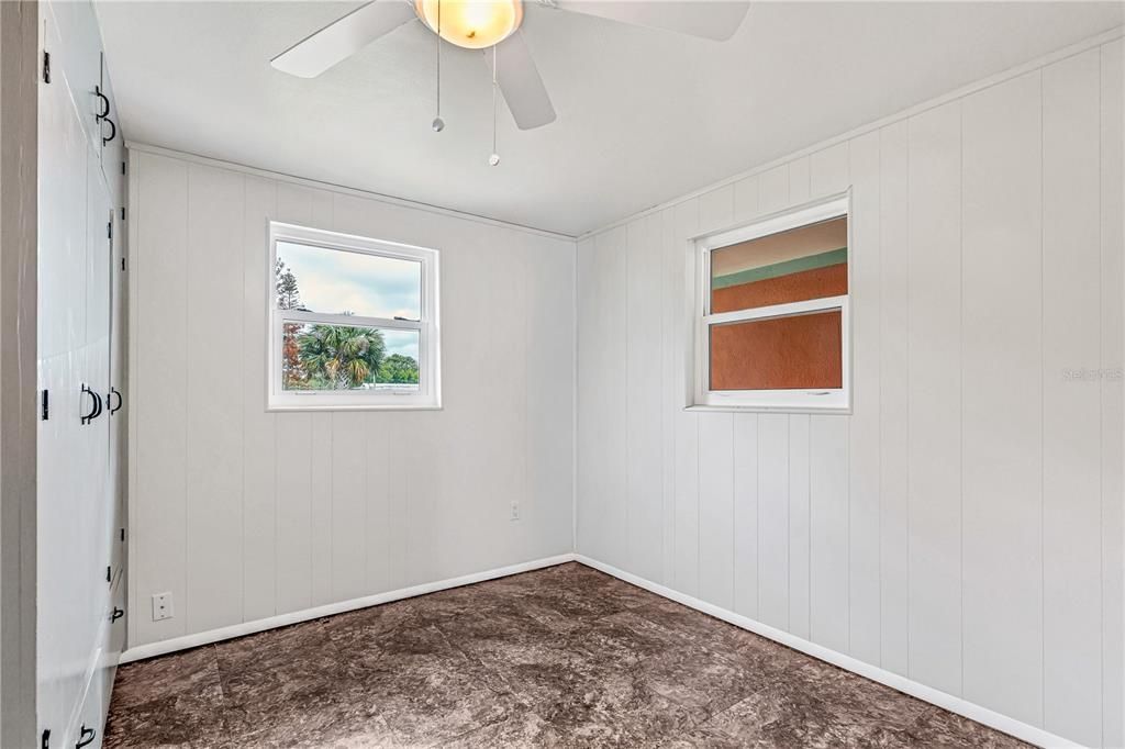 Active With Contract: $197,000 (2 beds, 1 baths, 780 Square Feet)