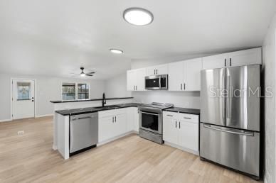 For Sale: $227,000 (3 beds, 2 baths, 1080 Square Feet)