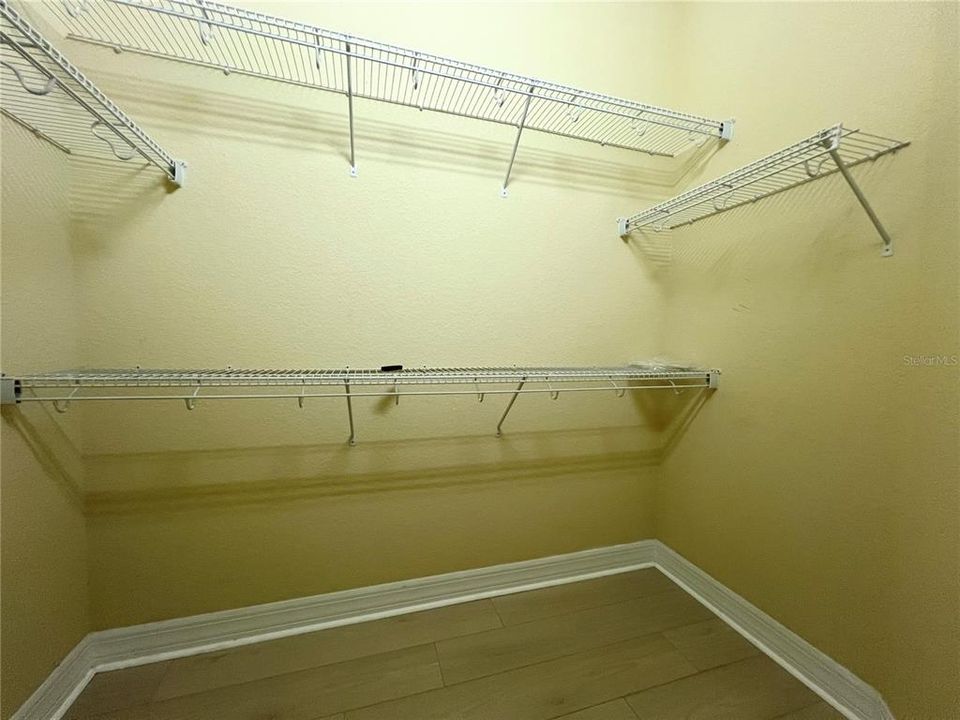 Active With Contract: $3,200 (3 beds, 2 baths, 1678 Square Feet)
