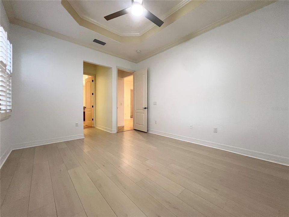 Active With Contract: $3,200 (3 beds, 2 baths, 1678 Square Feet)