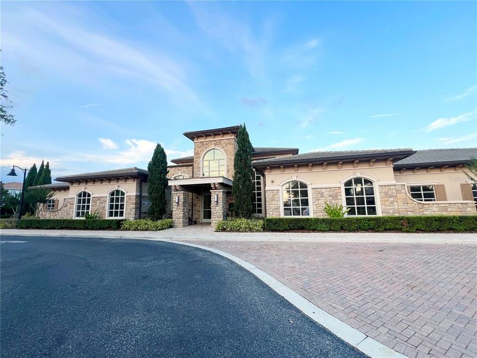 Active With Contract: $3,200 (3 beds, 2 baths, 1678 Square Feet)