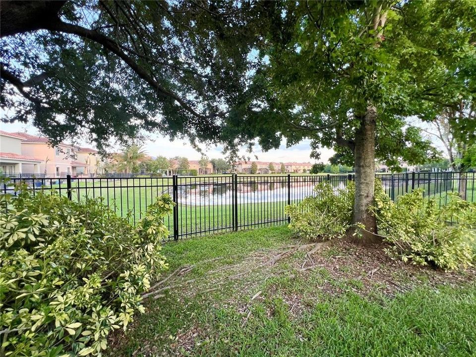 Active With Contract: $3,200 (3 beds, 2 baths, 1678 Square Feet)
