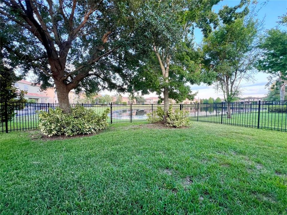 Active With Contract: $3,200 (3 beds, 2 baths, 1678 Square Feet)