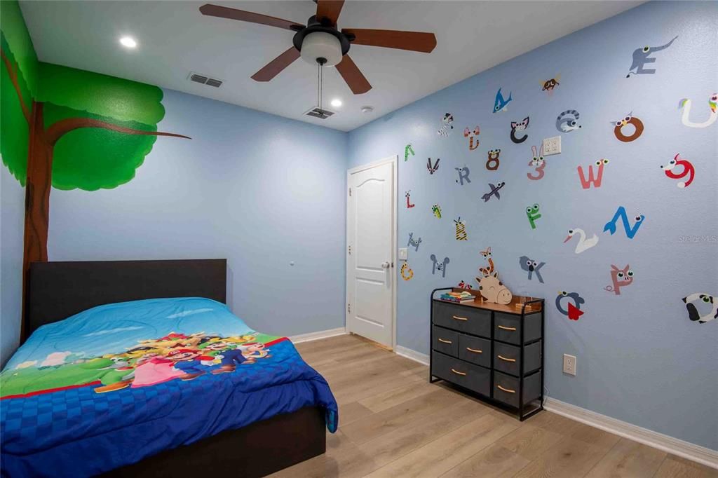 Active With Contract: $620,000 (4 beds, 3 baths, 2503 Square Feet)