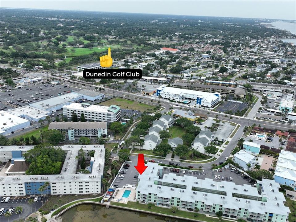 For Sale: $269,000 (1 beds, 1 baths, 704 Square Feet)