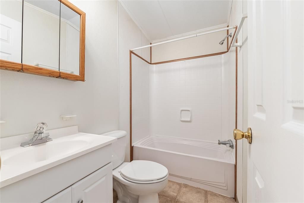Active With Contract: $125,000 (3 beds, 2 baths, 1152 Square Feet)