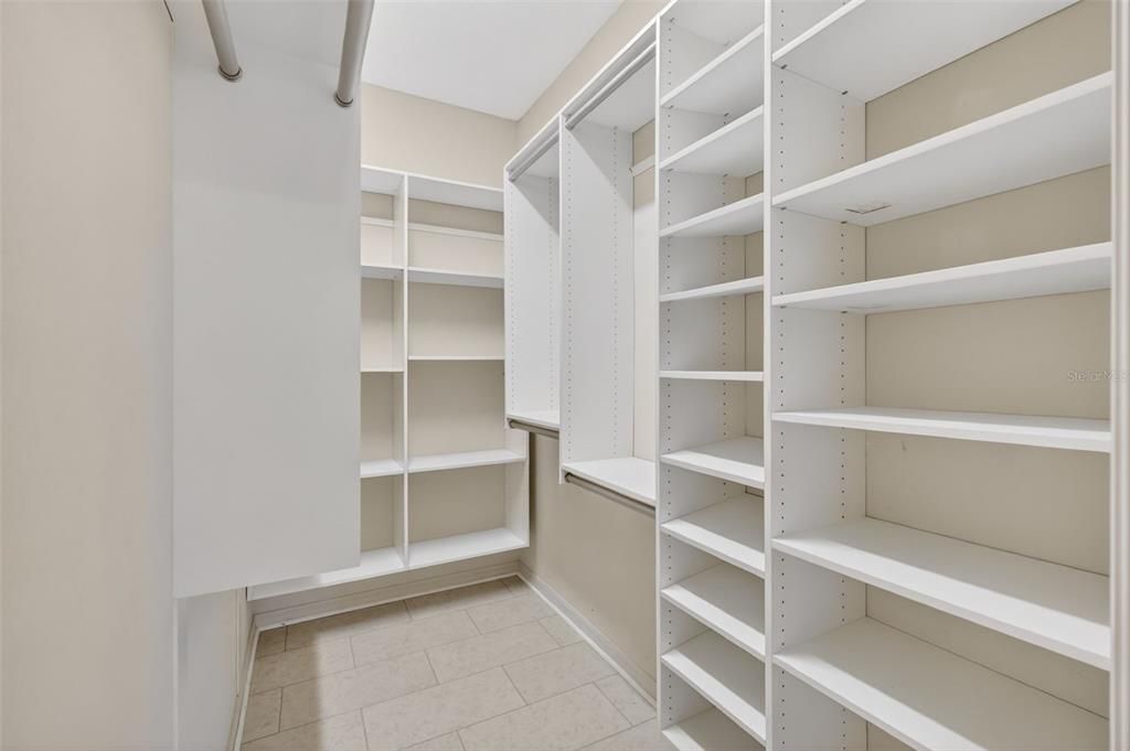 Под контрактом: $365,000 (3 спален, 2 ванн, 1905 Квадратных фут)