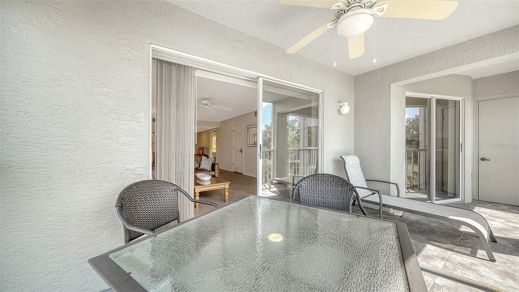 For Sale: $275,000 (2 beds, 2 baths, 1106 Square Feet)