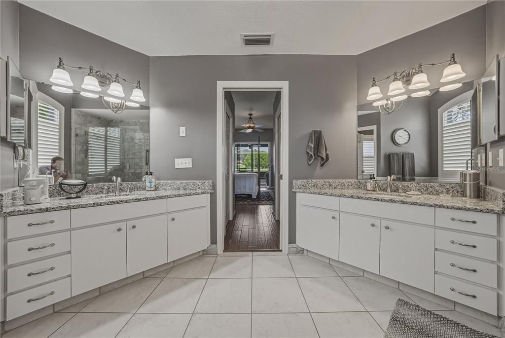 Active With Contract: $550,000 (4 beds, 3 baths, 2335 Square Feet)