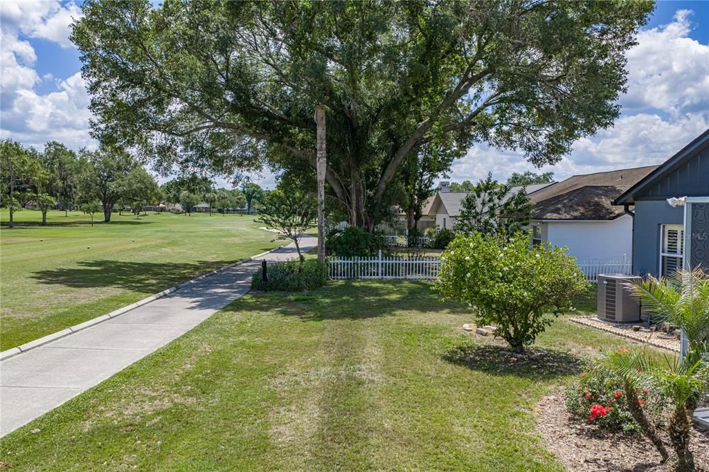Active With Contract: $550,000 (4 beds, 3 baths, 2335 Square Feet)