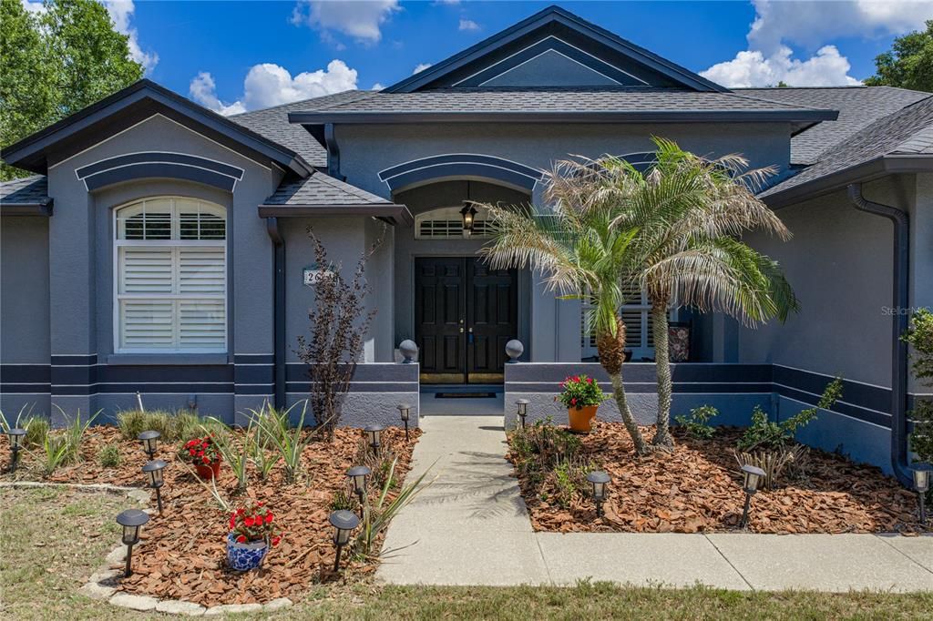 Active With Contract: $550,000 (4 beds, 3 baths, 2335 Square Feet)