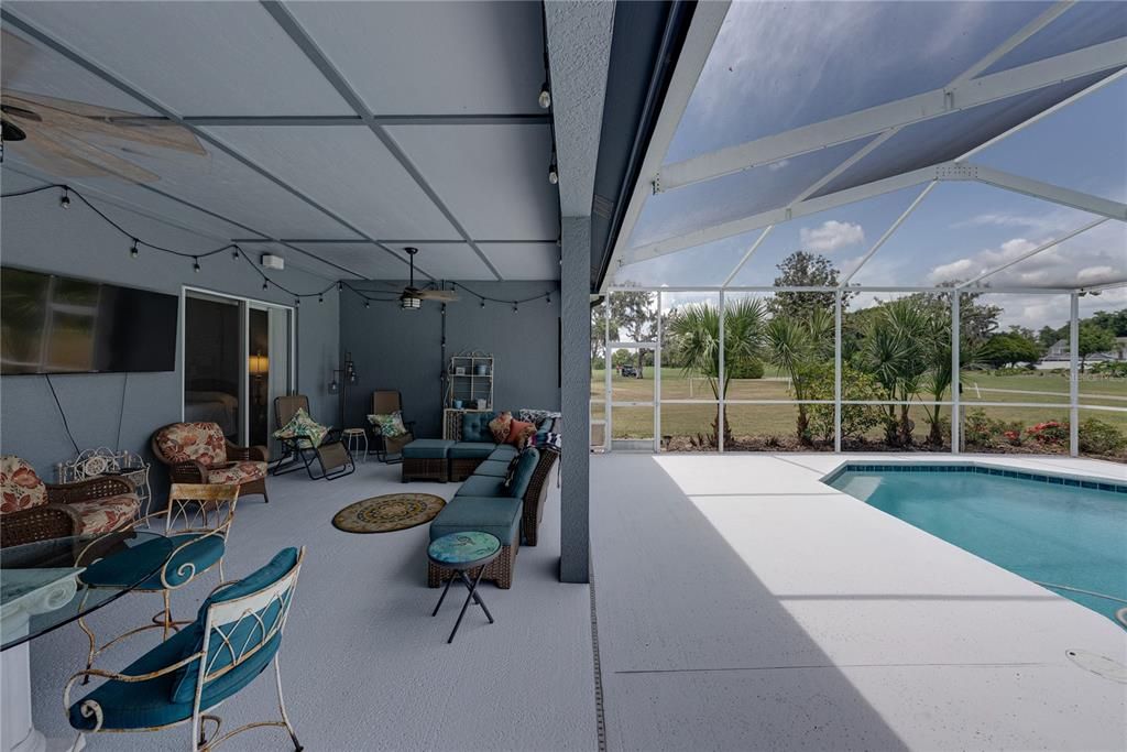 Active With Contract: $550,000 (4 beds, 3 baths, 2335 Square Feet)