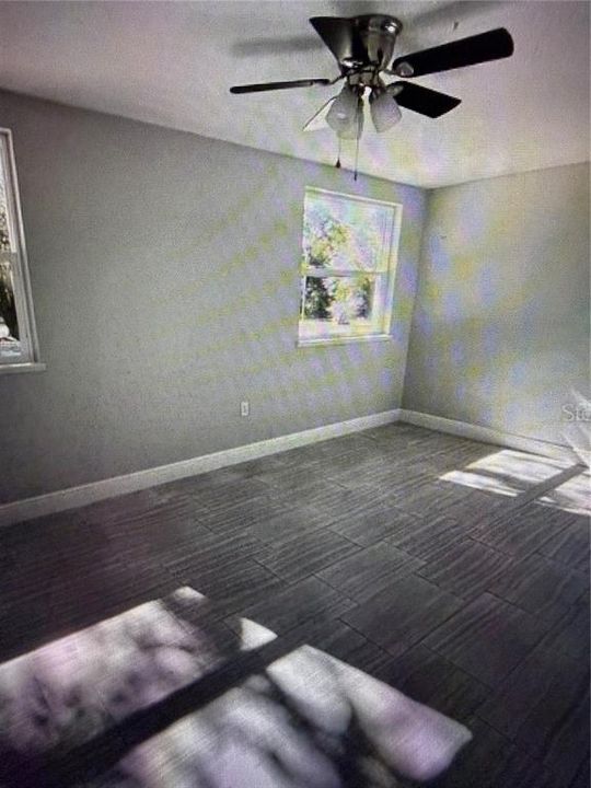 En Venta: $249,990 (4 camas, 2 baños, 1580 Pies cuadrados)