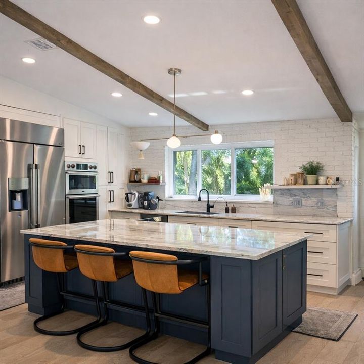 For Sale: $1,790,000 (3 beds, 3 baths, 2371 Square Feet)