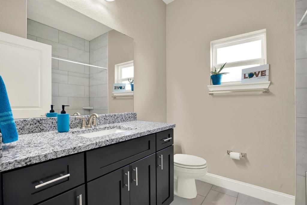 For Sale: $270,000 (3 beds, 2 baths, 1584 Square Feet)