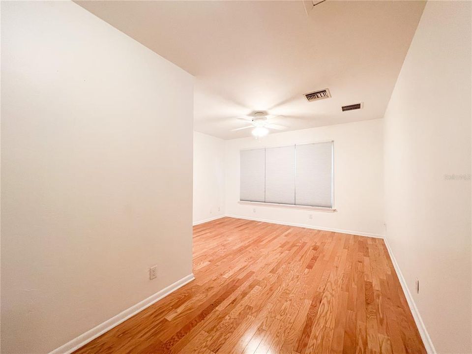 For Rent: $2,900 (3 beds, 2 baths, 1612 Square Feet)