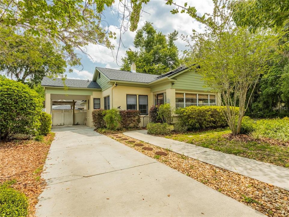 For Rent: $2,900 (3 beds, 2 baths, 1612 Square Feet)