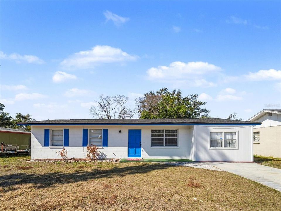 For Rent: $1,800 (3 beds, 1 baths, 1208 Square Feet)