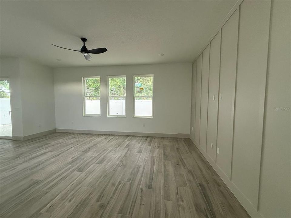 For Sale: $779,900 (4 beds, 3 baths, 2210 Square Feet)
