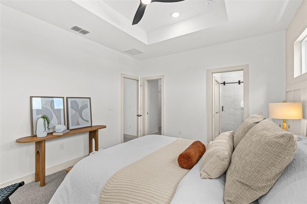 En Venta: $749,900 (4 camas, 3 baños, 2210 Pies cuadrados)
