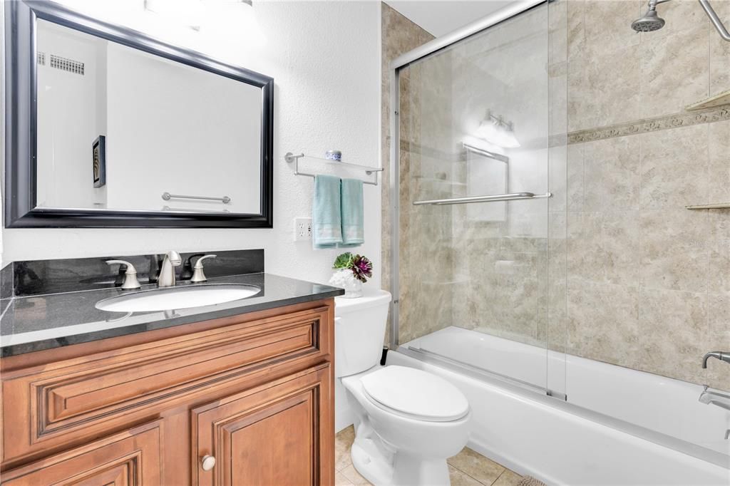 Active With Contract: $149,900 (1 beds, 1 baths, 645 Square Feet)