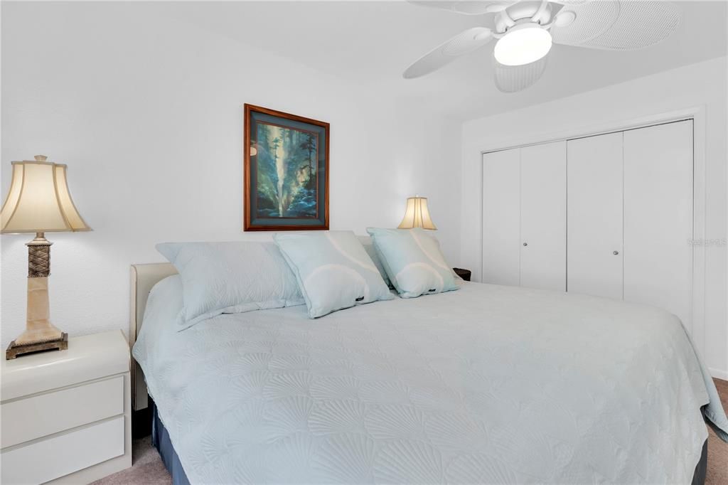 Active With Contract: $149,900 (1 beds, 1 baths, 645 Square Feet)