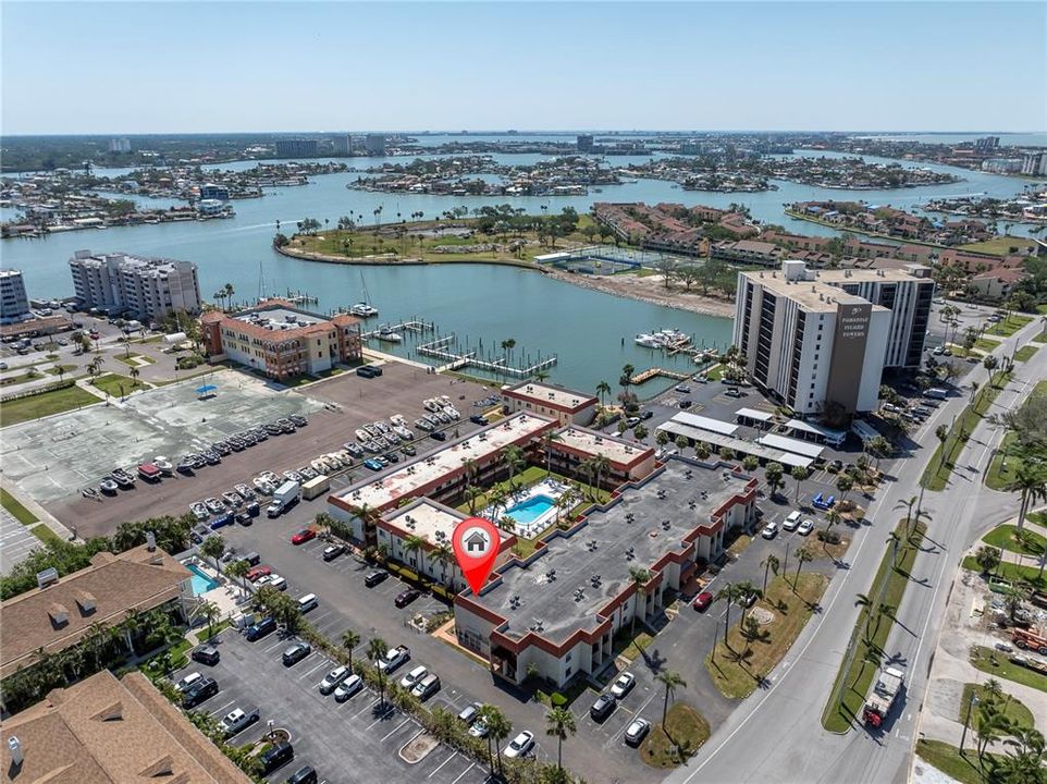 Active With Contract: $149,900 (1 beds, 1 baths, 645 Square Feet)