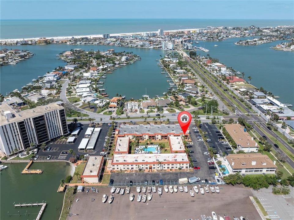 Active With Contract: $149,900 (1 beds, 1 baths, 645 Square Feet)