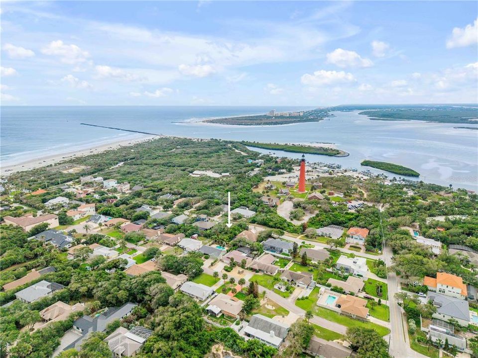 На продажу: $375,000 (0.24 acres)