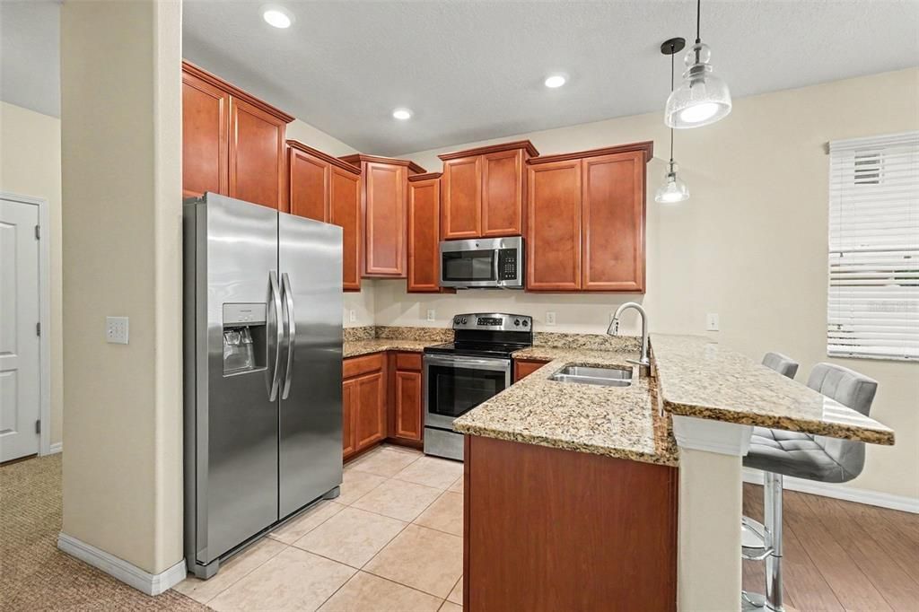 На продажу: $255,000 (3 спален, 2 ванн, 1787 Квадратных фут)