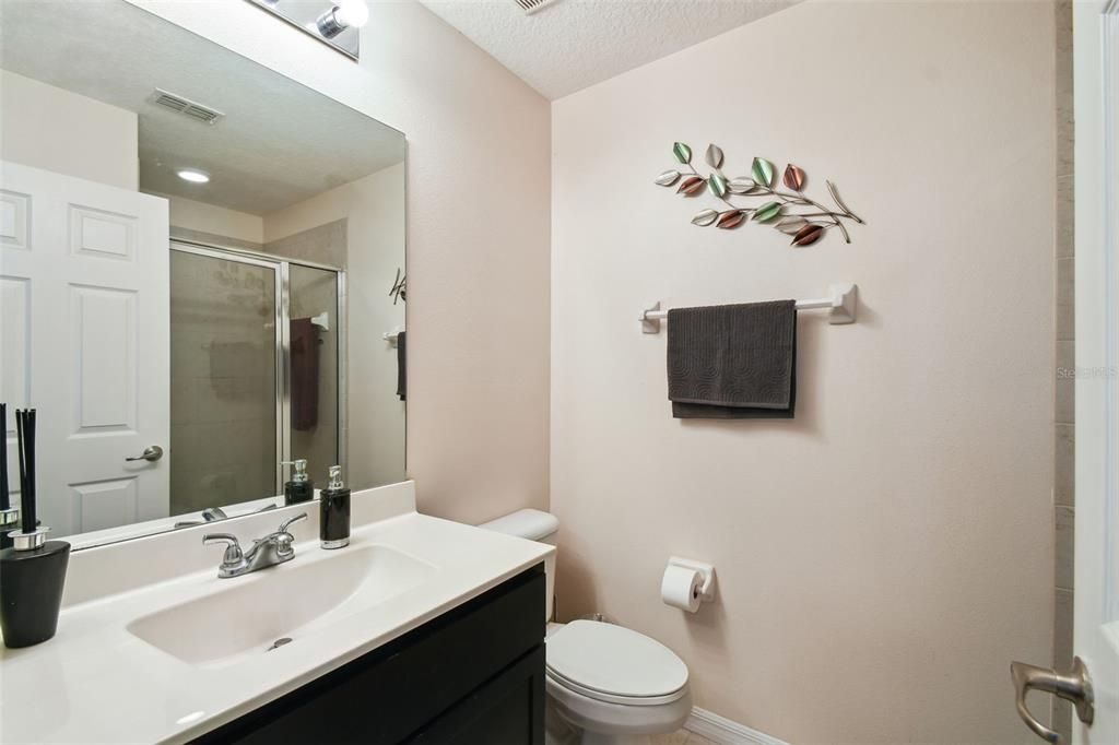 For Sale: $335,000 (2 beds, 2 baths, 1116 Square Feet)