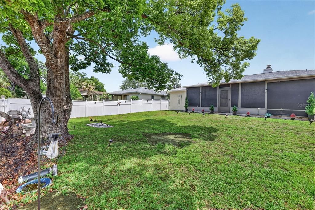 For Sale: $420,000 (3 beds, 2 baths, 1657 Square Feet)