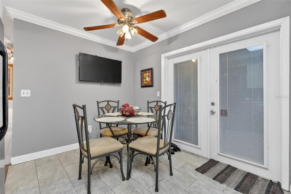 For Sale: $420,000 (3 beds, 2 baths, 1657 Square Feet)