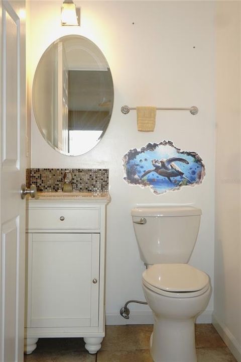 For Sale: $134,900 (2 beds, 1 baths, 825 Square Feet)