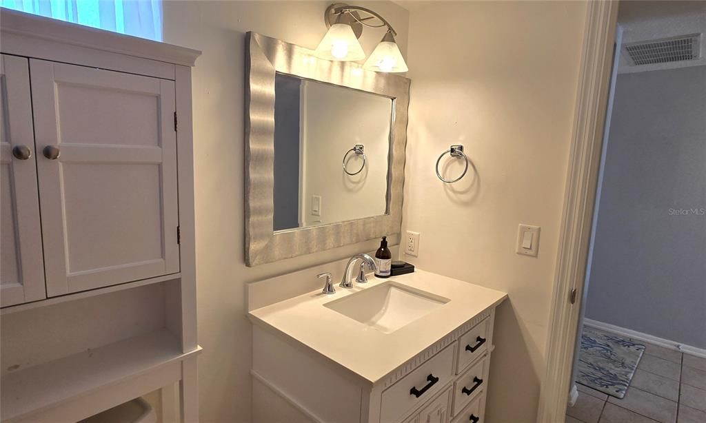 For Rent: $1,700 (1 beds, 1 baths, 763 Square Feet)