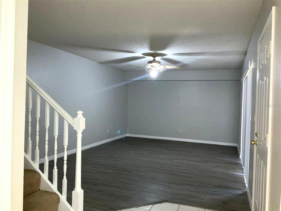 Active With Contract: $1,850 (2 beds, 2 baths, 1285 Square Feet)