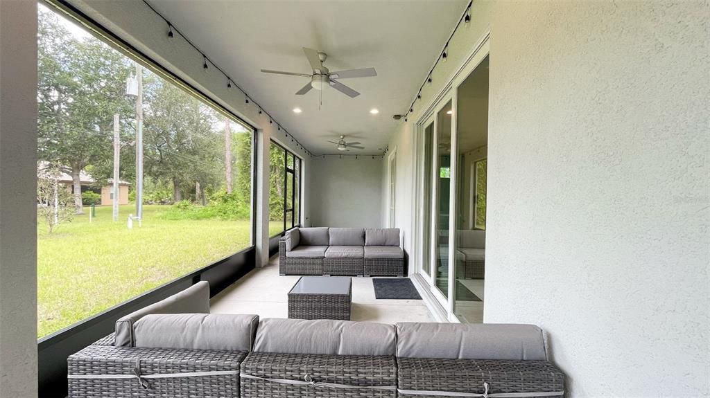 For Rent: $2,600 (3 beds, 3 baths, 1830 Square Feet)