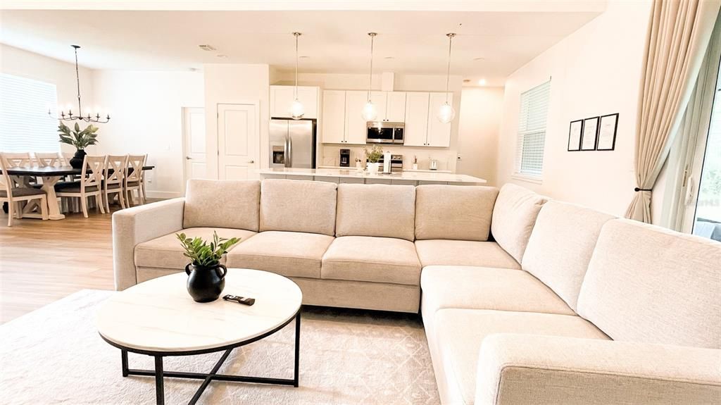 For Rent: $2,600 (3 beds, 3 baths, 1830 Square Feet)