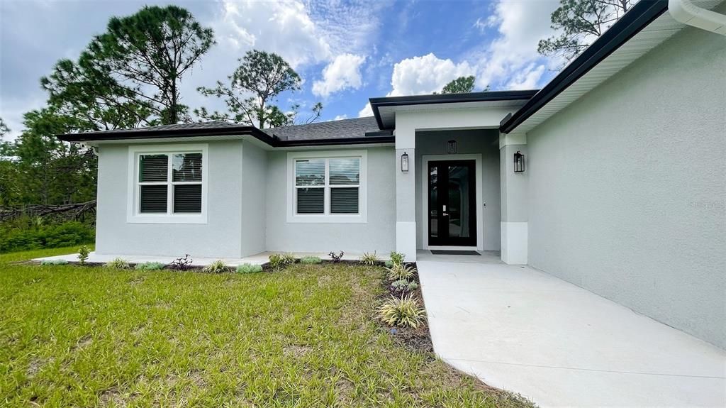 For Rent: $2,600 (3 beds, 3 baths, 1830 Square Feet)