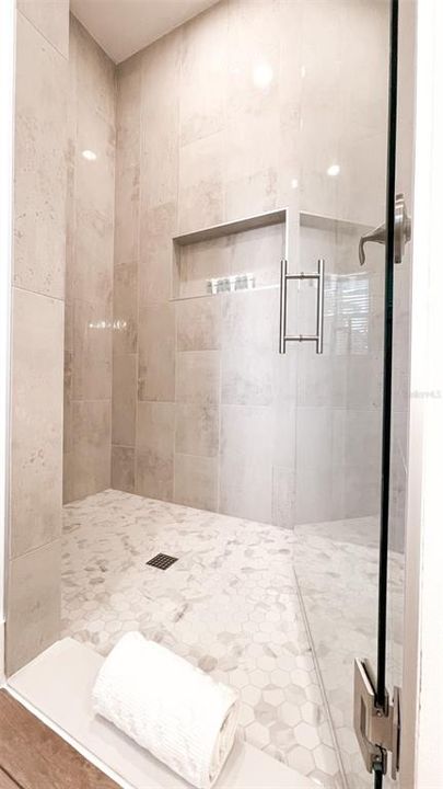 For Rent: $2,600 (3 beds, 3 baths, 1830 Square Feet)