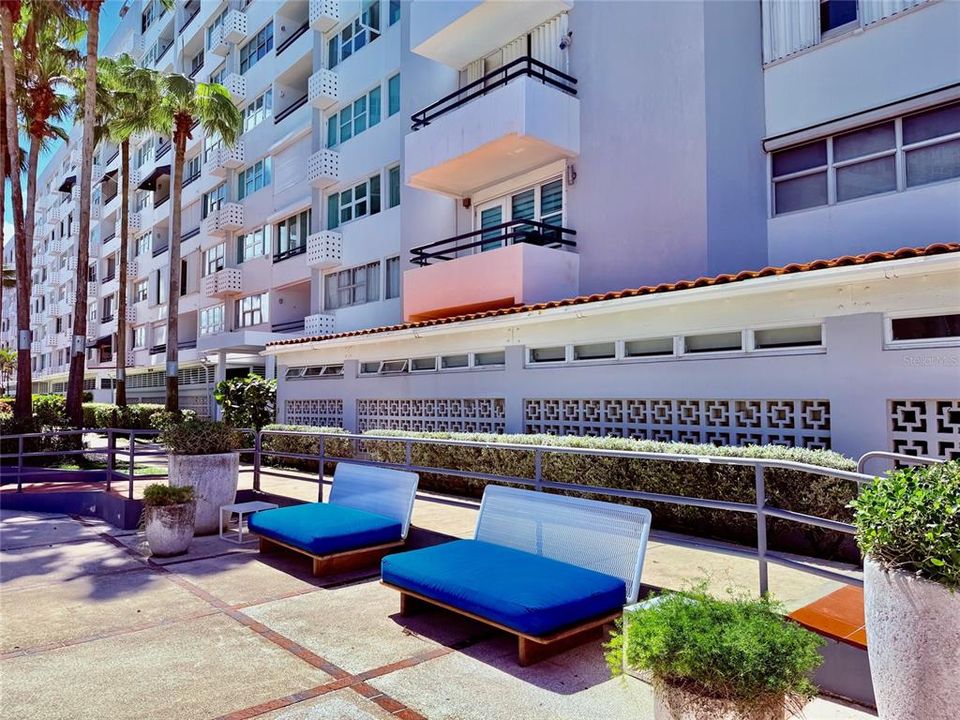 For Sale: $590,000 (2 beds, 1 baths, 980 Square Feet)