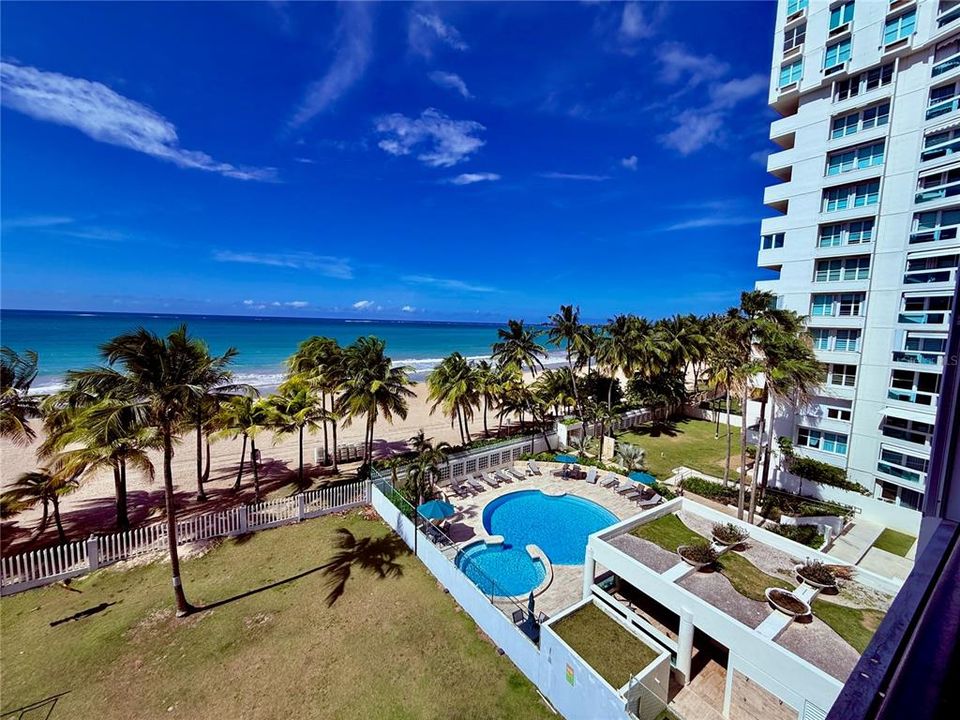 For Sale: $590,000 (2 beds, 1 baths, 980 Square Feet)