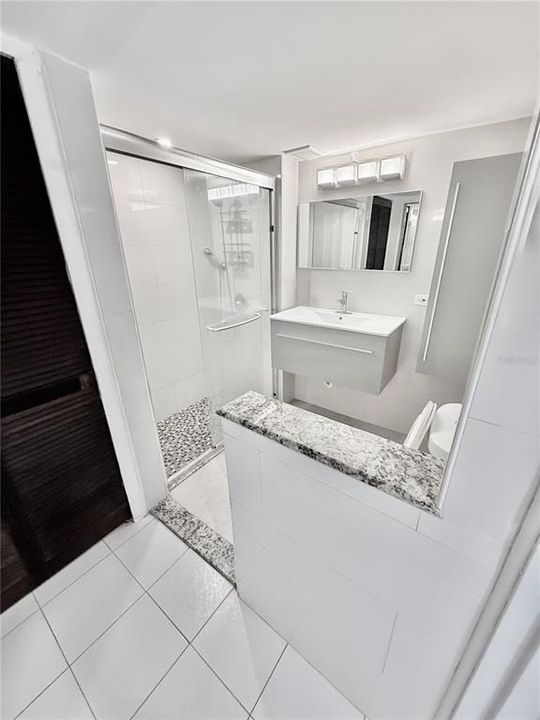 For Sale: $590,000 (2 beds, 1 baths, 980 Square Feet)