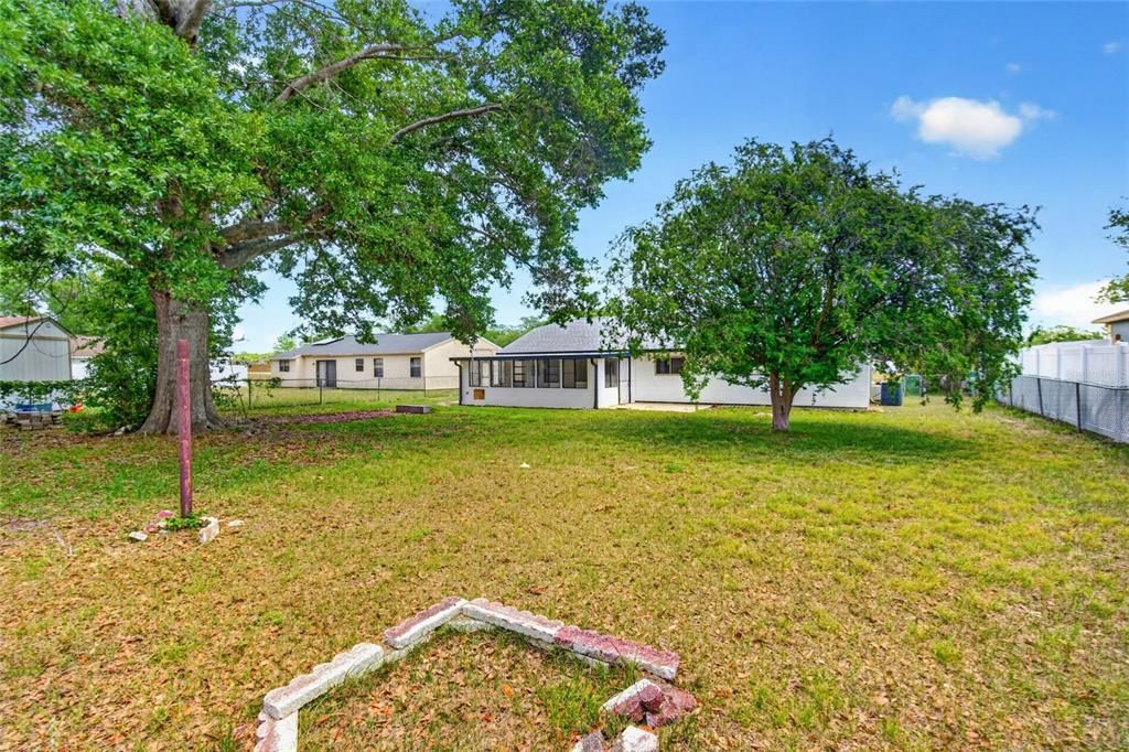 For Sale: $229,900 (3 beds, 2 baths, 1342 Square Feet)
