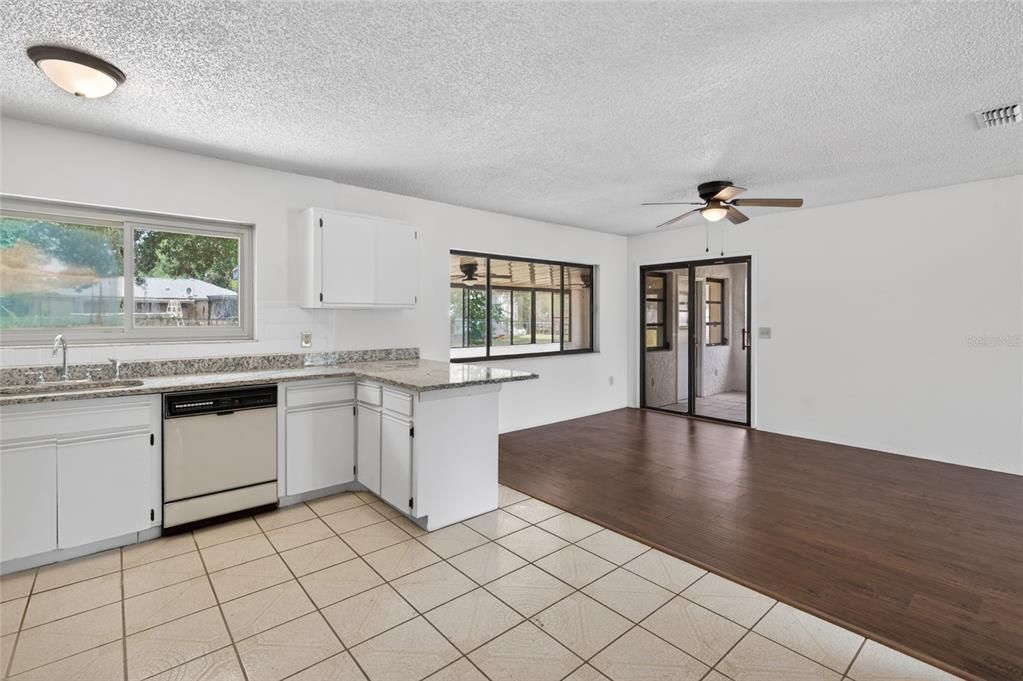 For Sale: $229,900 (3 beds, 2 baths, 1342 Square Feet)