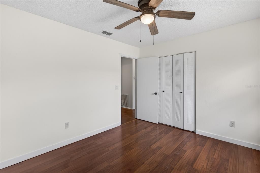 For Sale: $229,900 (3 beds, 2 baths, 1342 Square Feet)